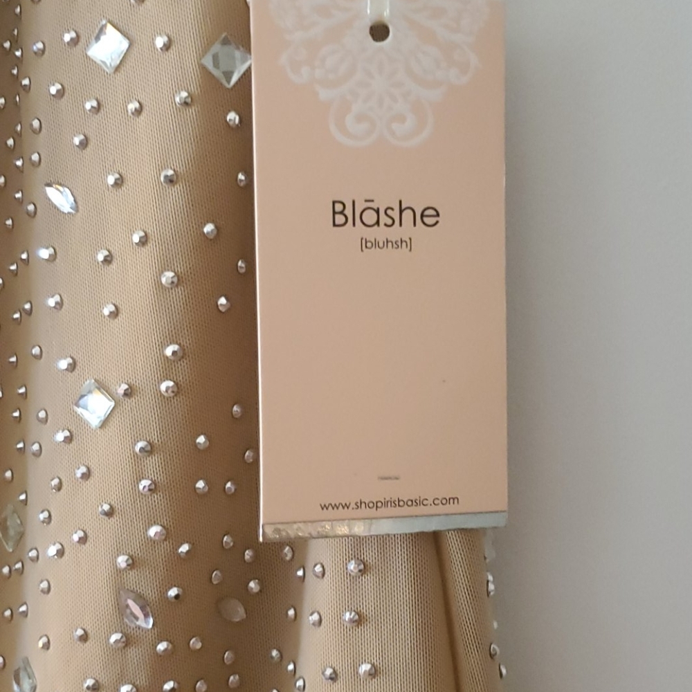 New with tag Blashe nude dress size M - Picture 6 of 10